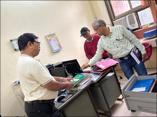 वित्‍त एवं लेखा अनुभाग